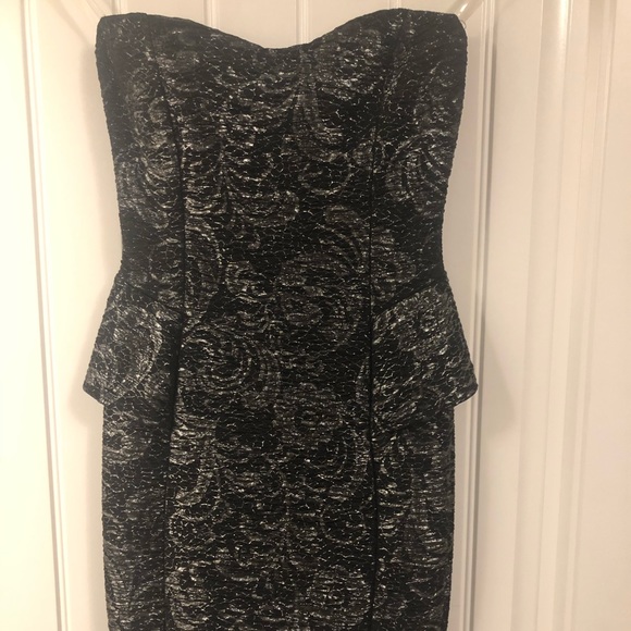 Dress - Picture 3 of 6